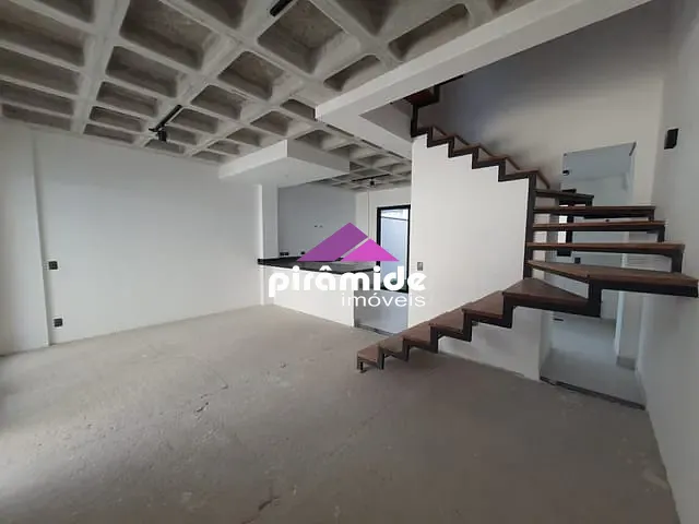 Casa com 160m² 3 quartos e 2 banheiros, à venda, no bairro Jardim das Indústrias em São José dos Campos