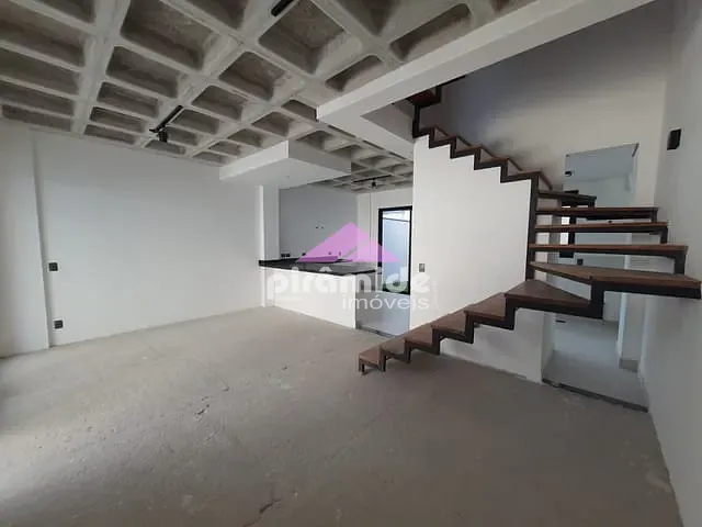 Casa com 160m² 3 quartos e 2 banheiros, à venda, no bairro Jardim das Indústrias em São José dos Campos