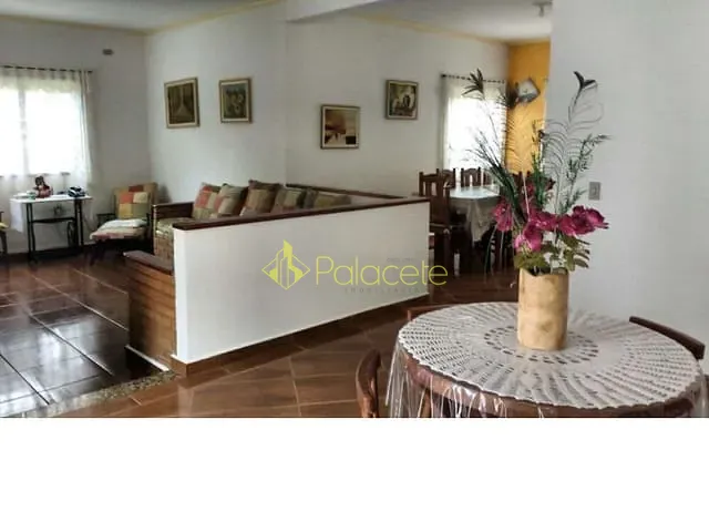 Casa com 1265m² 3 quartos e 3 banheiros, à venda, no bairro Zona Rural em Monteiro Lobato