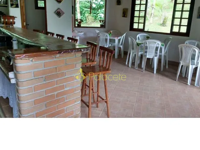 Casa com 1265m² 3 quartos e 3 banheiros, à venda, no bairro Zona Rural em Monteiro Lobato