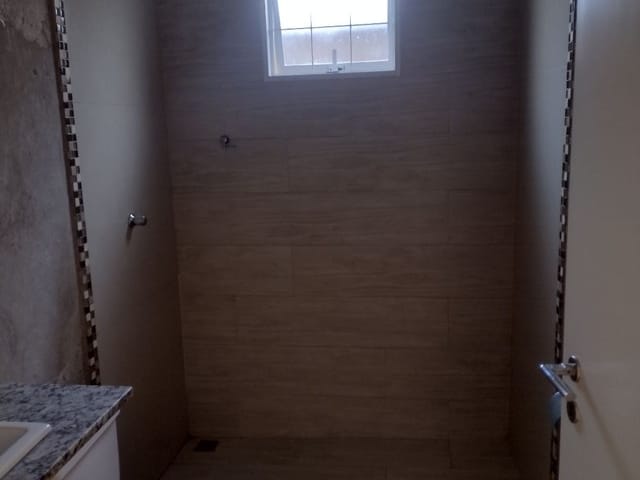 Casa 2 quartos e 1 banheiro, à venda, no bairro Jardim Continental II em Taubaté