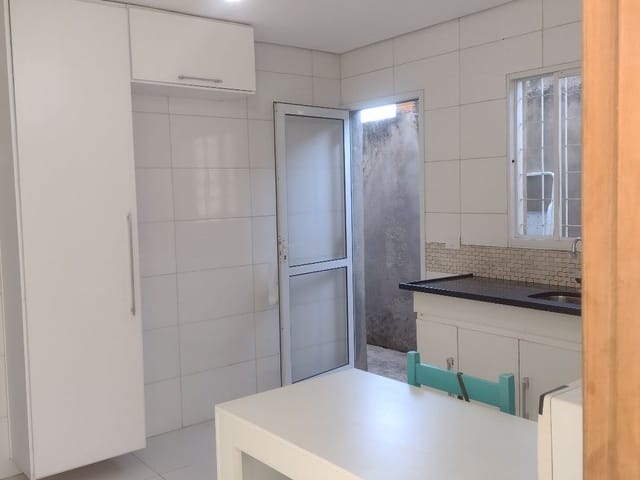 Casa 2 quartos e 1 banheiro, à venda, no bairro Jardim Continental II em Taubaté