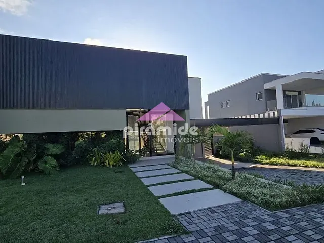Casa com 800m² 5 quartos e 5 banheiros, à venda, no bairro Urbanova em São José dos Campos