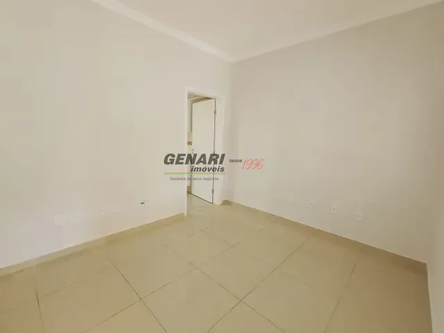 Casa 2 quartos e 2 banheiros, para alugar, no bairro Vila Aurora em Indaiatuba