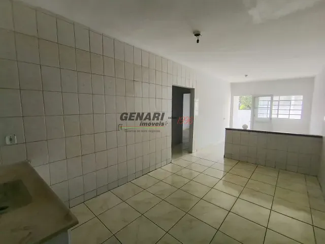 Casa 2 quartos e 1 banheiro, para alugar, no bairro Vila São José em Indaiatuba