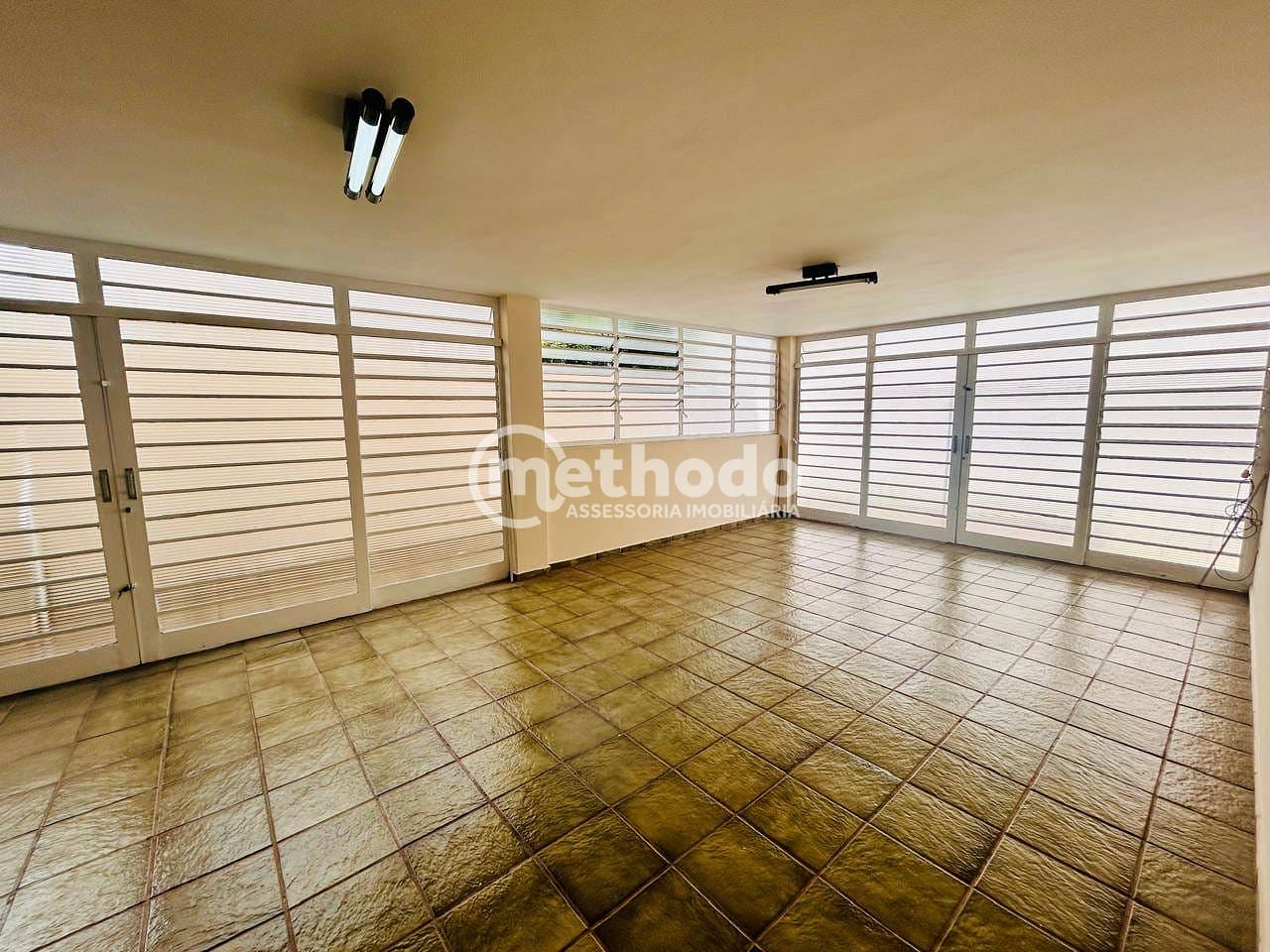 Casa, 3 quartos, 326 m² - Foto 57