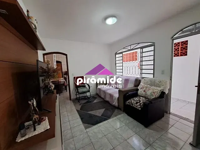 Casa com 125m² 2 quartos e 1 banheiro, à venda, no bairro Jardim Santa Inês I em São José dos Campos