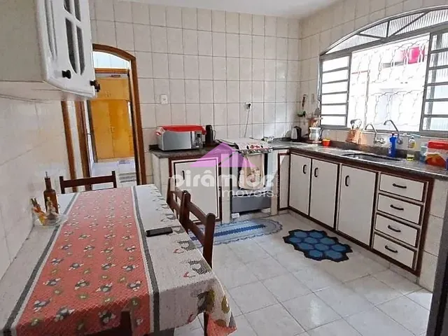 Casa com 125m² 2 quartos e 1 banheiro, à venda, no bairro Jardim Santa Inês I em São José dos Campos