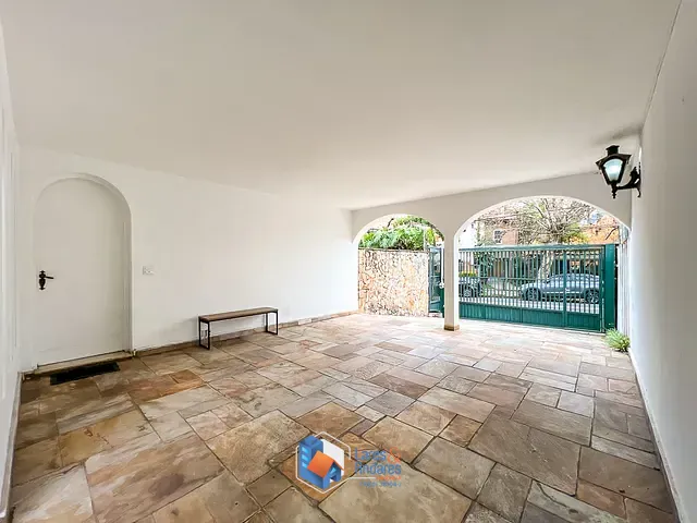 Casa com 402m² 6 quartos e 5 banheiros, à venda, no bairro Vila Sônia em São Paulo