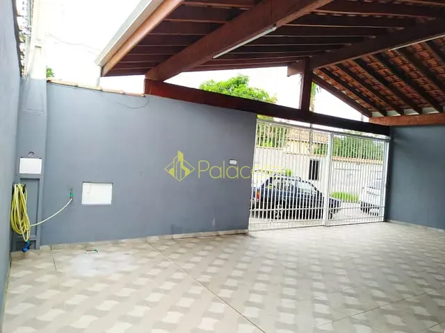 Casa com 250m² 2 quartos e 2 banheiros, à venda, no bairro Vila Suiça em Pindamonhangaba