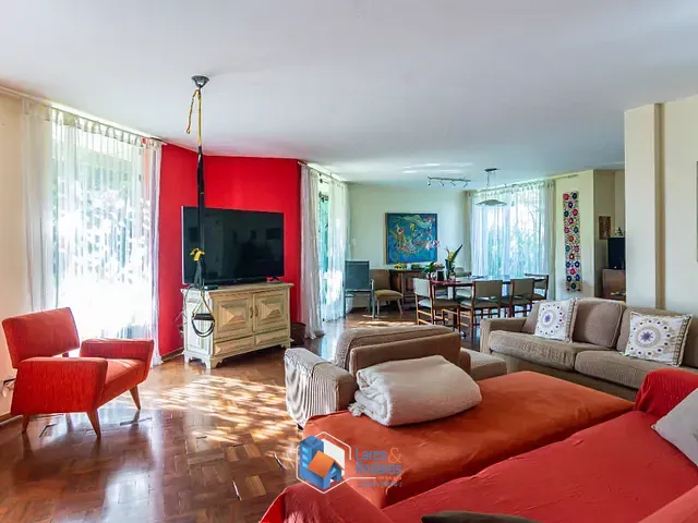 Casa com 235m² 4 quartos e 4 banheiros, à venda, no bairro Jardim Leonor em São Paulo