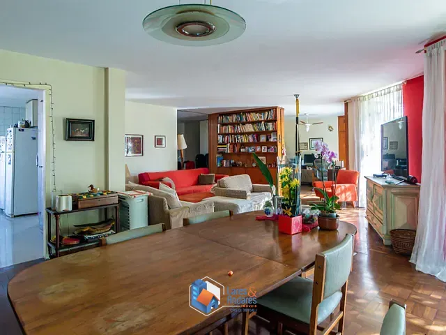 Casa com 235m² 4 quartos e 4 banheiros, à venda, no bairro Jardim Leonor em São Paulo