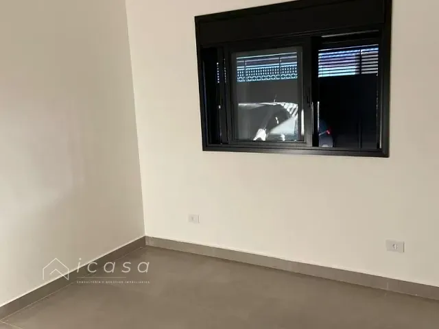 Casa com 250m² 3 quartos e 2 banheiros, à venda, no bairro Villa Branca em Jacareí