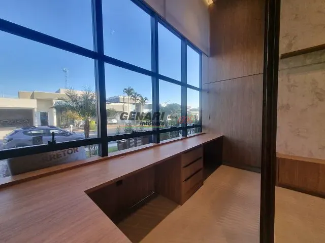 Casa com 300m² 3 quartos e 5 banheiros, à venda, no bairro Jardim Residencial Dona Lucilla em Indaiatuba