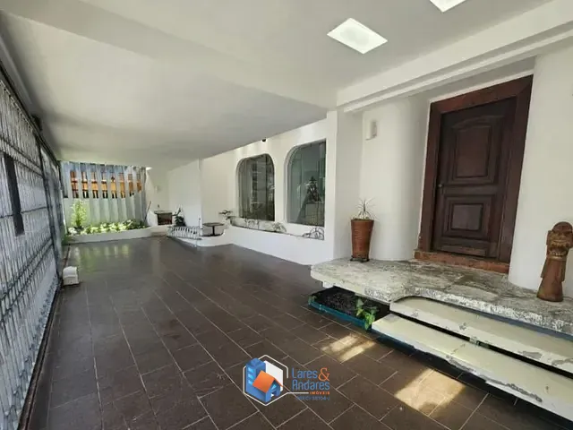 Casa com 330m² 4 quartos e 4 banheiros, à venda, no bairro Parque Continental em São Paulo