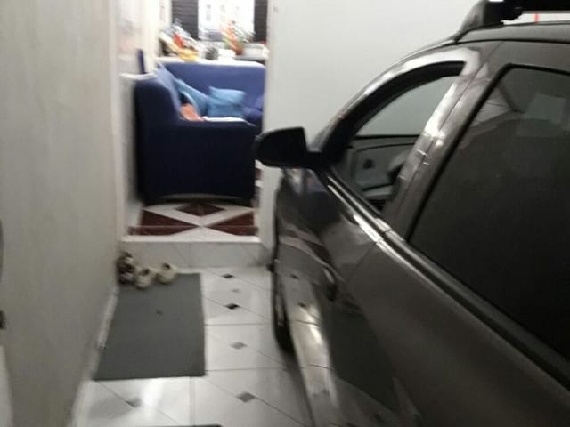 Casa com 300m² 2 quartos e 1 banheiro, à venda, no bairro Jardim Regina em Pindamonhangaba
