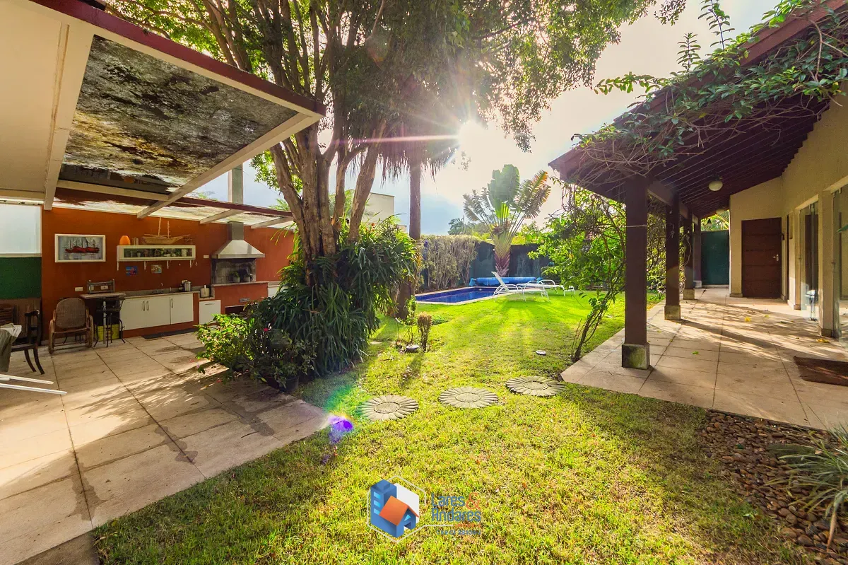 Casa, 4 quartos, 280 m² - Foto 1