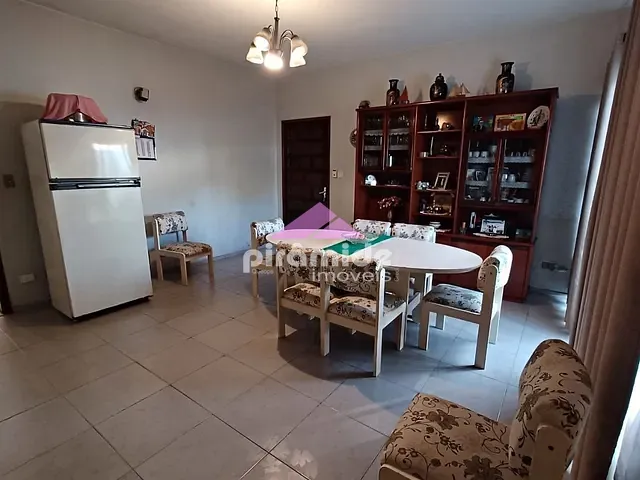 Casa com 651m² 5 quartos e 4 banheiros, à venda, no bairro Jardim Liberdade em Jacareí