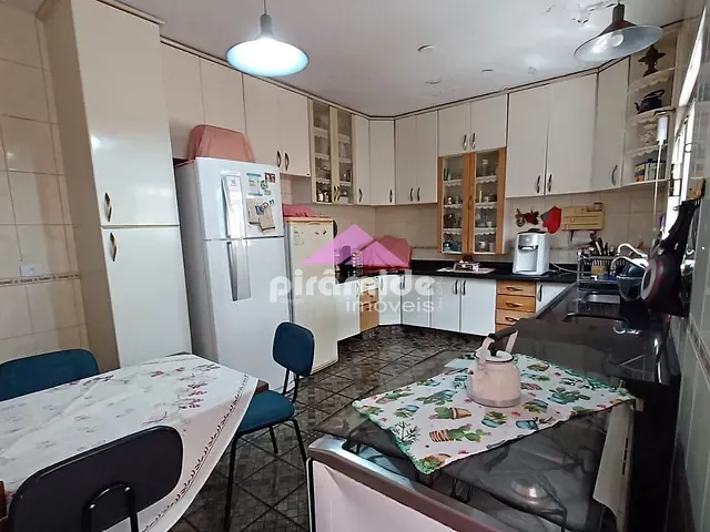 Casa com 651m² 5 quartos e 4 banheiros, à venda, no bairro Jardim Liberdade em Jacareí