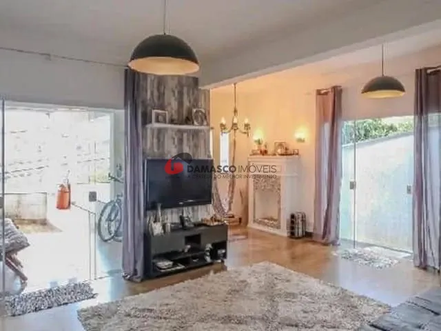 Casa 3 quartos e 3 banheiros, à venda, no bairro Olímpico em São Caetano do Sul