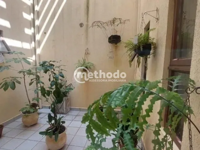 Casa 3 quartos e 4 banheiros, à venda, no bairro Jardim Nova Europa em Campinas