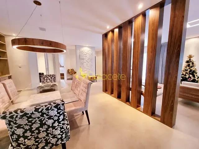 Casa com 1400m² 4 quartos e 3 banheiros, à venda, no bairro Parque das Nações em Pindamonhangaba