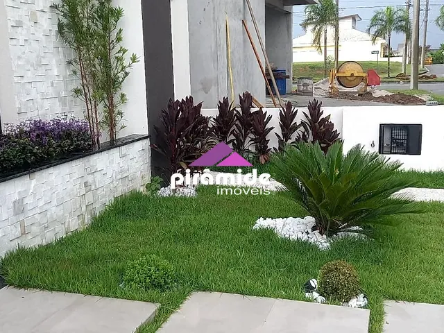 Casa com 300m² 3 quartos e 1 banheiro, à venda ou para alugar, no bairro Jardim das Indústrias em São José dos Campos