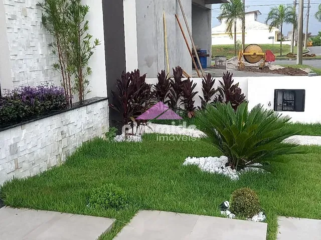 Casa com 300m² 3 quartos e 1 banheiro, à venda ou para alugar, no bairro Jardim das Indústrias em São José dos Campos
