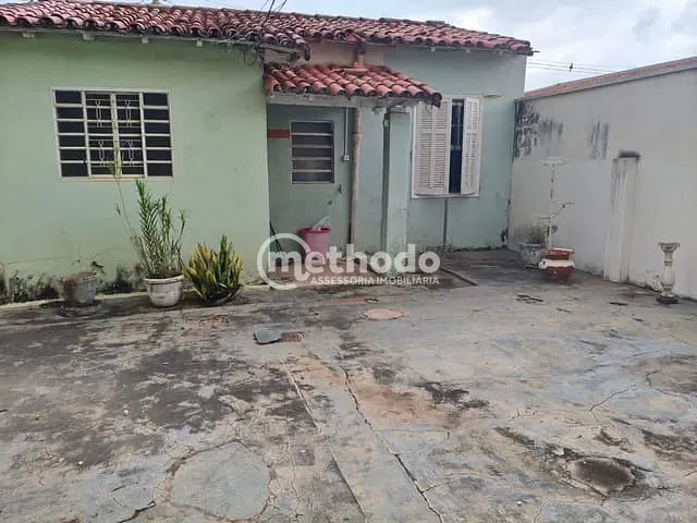 Casa com 332m² 2 quartos e 1 banheiro, à venda, no bairro Jardim Leonor em Campinas