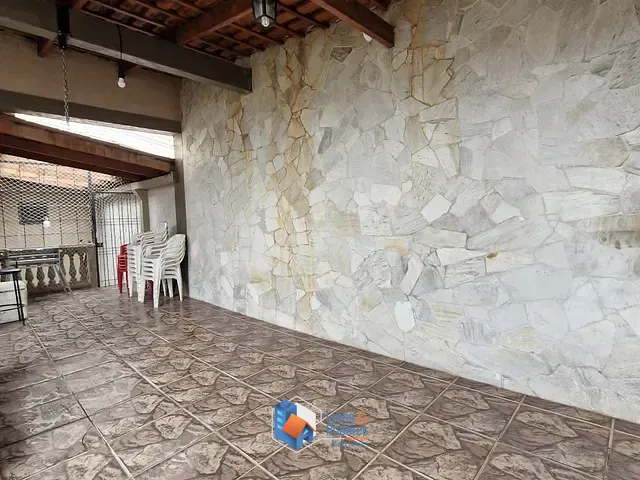 Casa com 220m² 5 quartos e 4 banheiros, à venda, no bairro Vila Prado em São Paulo