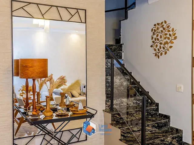 Casa com 186m² 4 quartos e 4 banheiros, à venda, no bairro Jardim Aeroporto em São Paulo