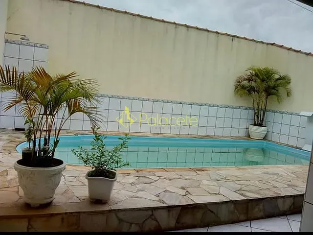 Casa com 260m² 3 quartos e 3 banheiros, à venda, no bairro Centro em Roseira