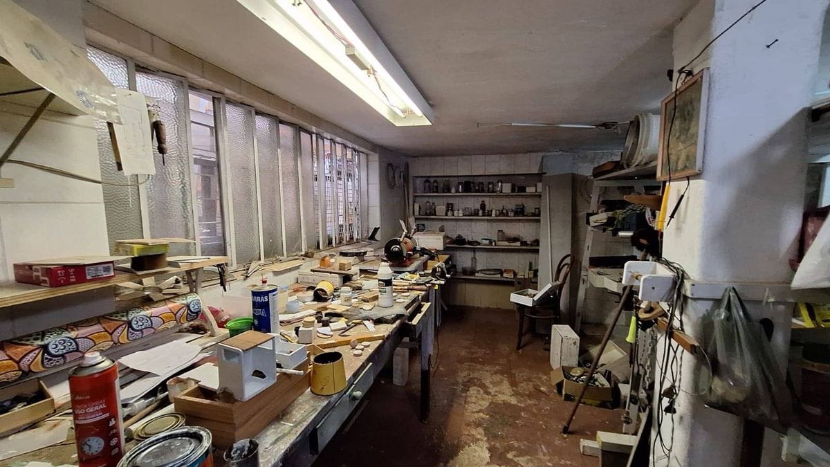 IMÓVEL TÉRREO NO BAIRRO SANTA PAULA COM DUAS CASAS E SALÃO COML