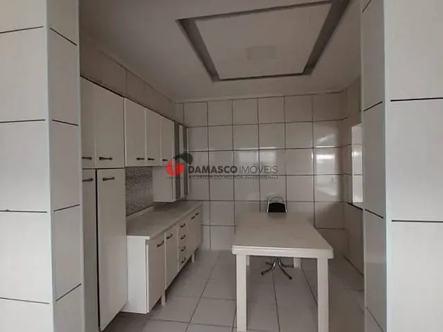 Casa 2 quartos e 2 banheiros, para alugar, no bairro Fundação em São Caetano do Sul