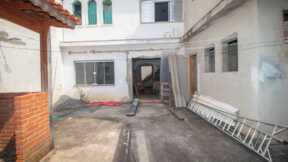 Imóvel com duas casas Bairro Osvaldo Cruz
