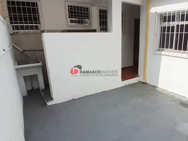 Casa 1 quarto e 1 banheiro, para alugar, no bairro Olímpico em São Caetano do Sul