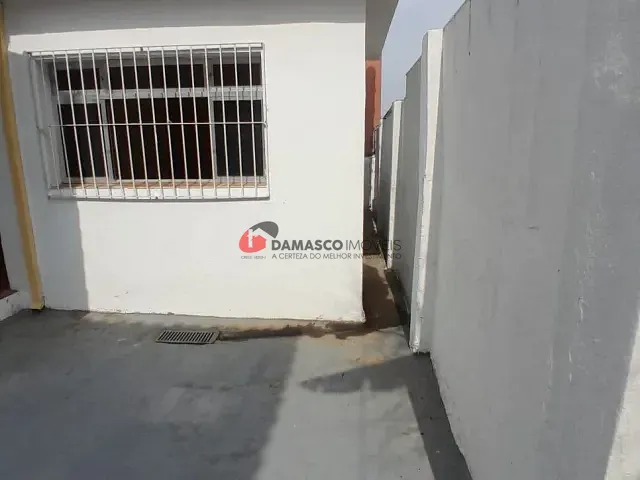 Casa 1 quarto e 1 banheiro, para alugar, no bairro Olímpico em São Caetano do Sul