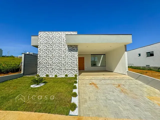 Casa com 250m² 3 quartos e 2 banheiros, à venda, no bairro Itapecerica em Taubaté
