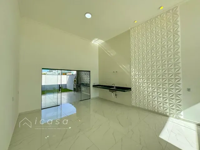 Casa com 250m² 3 quartos e 2 banheiros, à venda, no bairro Itapecerica em Taubaté