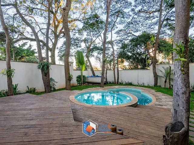 Casa com 663m² 4 quartos e 6 banheiros, à venda, no bairro Jardim Leonor em São Paulo