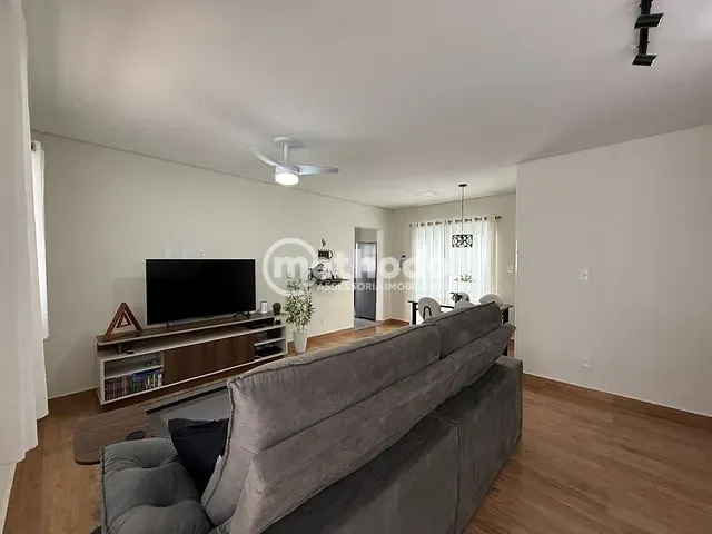 Casa com 350m² 3 quartos e 2 banheiros, à venda, no bairro Jardim Nova Europa em Campinas