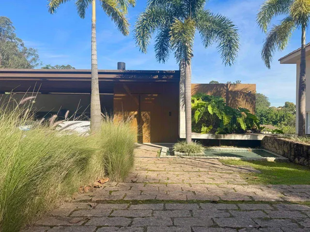 Casa com 1483m² 5 quartos e 10 banheiros, à venda, no bairro Residencial Tamboré em Barueri