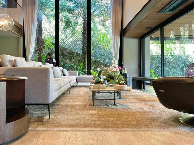 Casa com 1483m² 5 quartos e 10 banheiros, à venda, no bairro Residencial Tamboré em Barueri