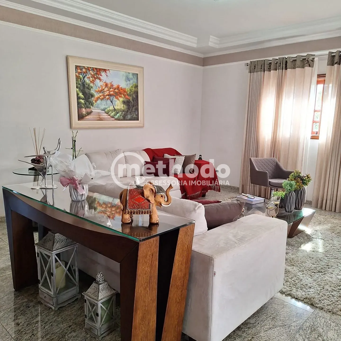 Casa, 4 quartos, 318 m² - Foto 1