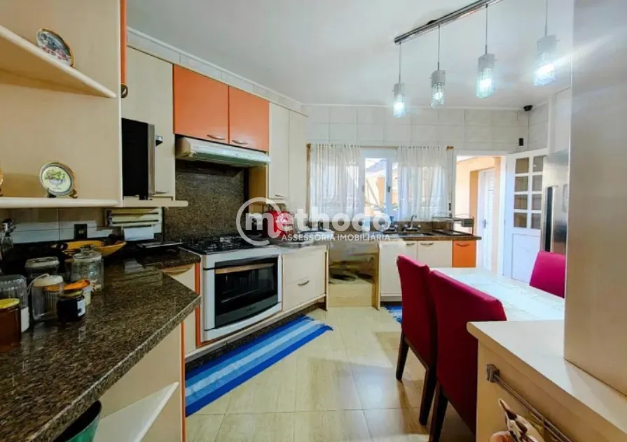 Casa, 3 quartos, 1058 m² - Foto 11