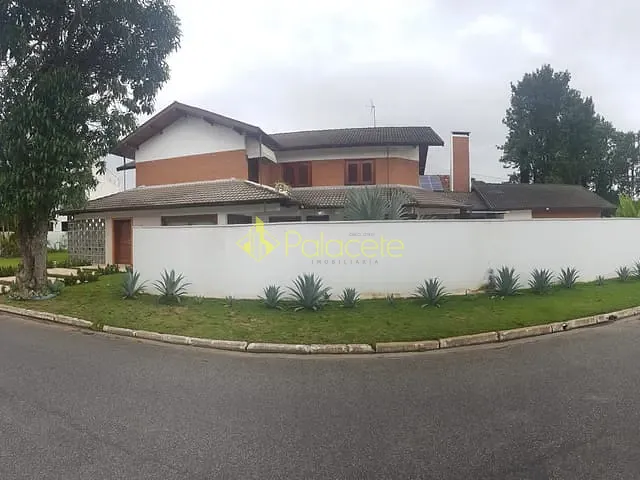 Casa com 928m² 3 quartos e 1 banheiro, à venda, no bairro Socorro em Pindamonhangaba