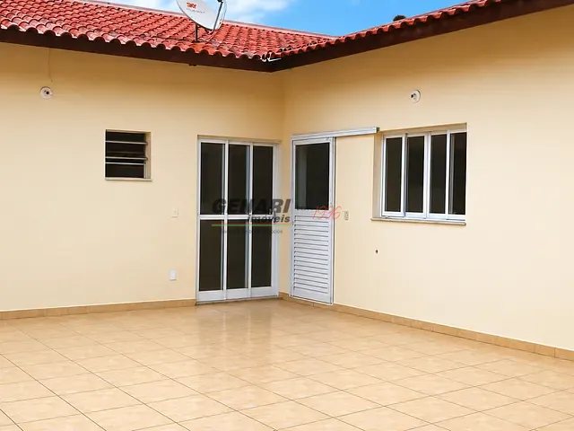 Casa 2 quartos e 2 banheiros, para alugar, no bairro Vila Avaí em Indaiatuba