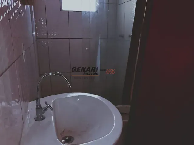 Casa 2 quartos e 2 banheiros, para alugar, no bairro Vila Avaí em Indaiatuba