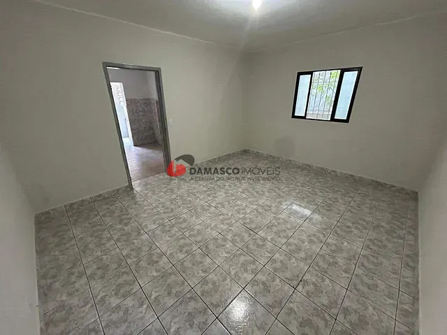 Casa 1 quarto e 1 banheiro, para alugar, no bairro Olímpico em São Caetano do Sul