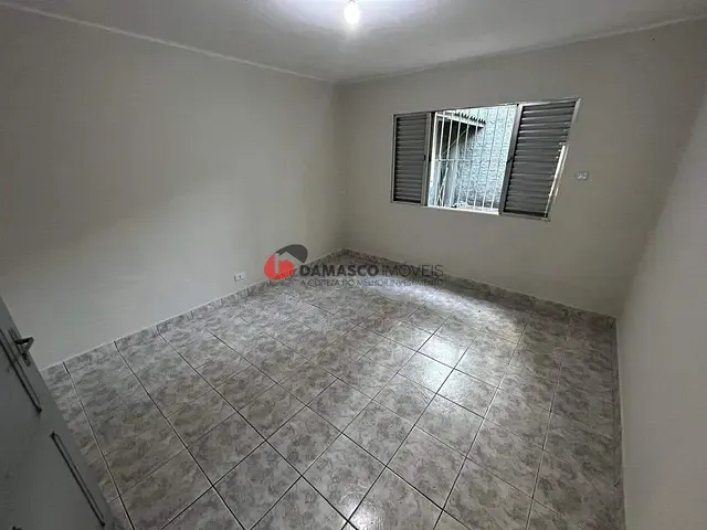 Casa 1 quarto e 1 banheiro, para alugar, no bairro Olímpico em São Caetano do Sul